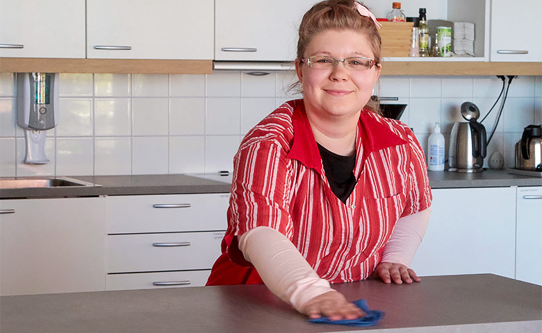 Palkkaa mut -kampanja (Essi). Kuva: Mira Vihmo.